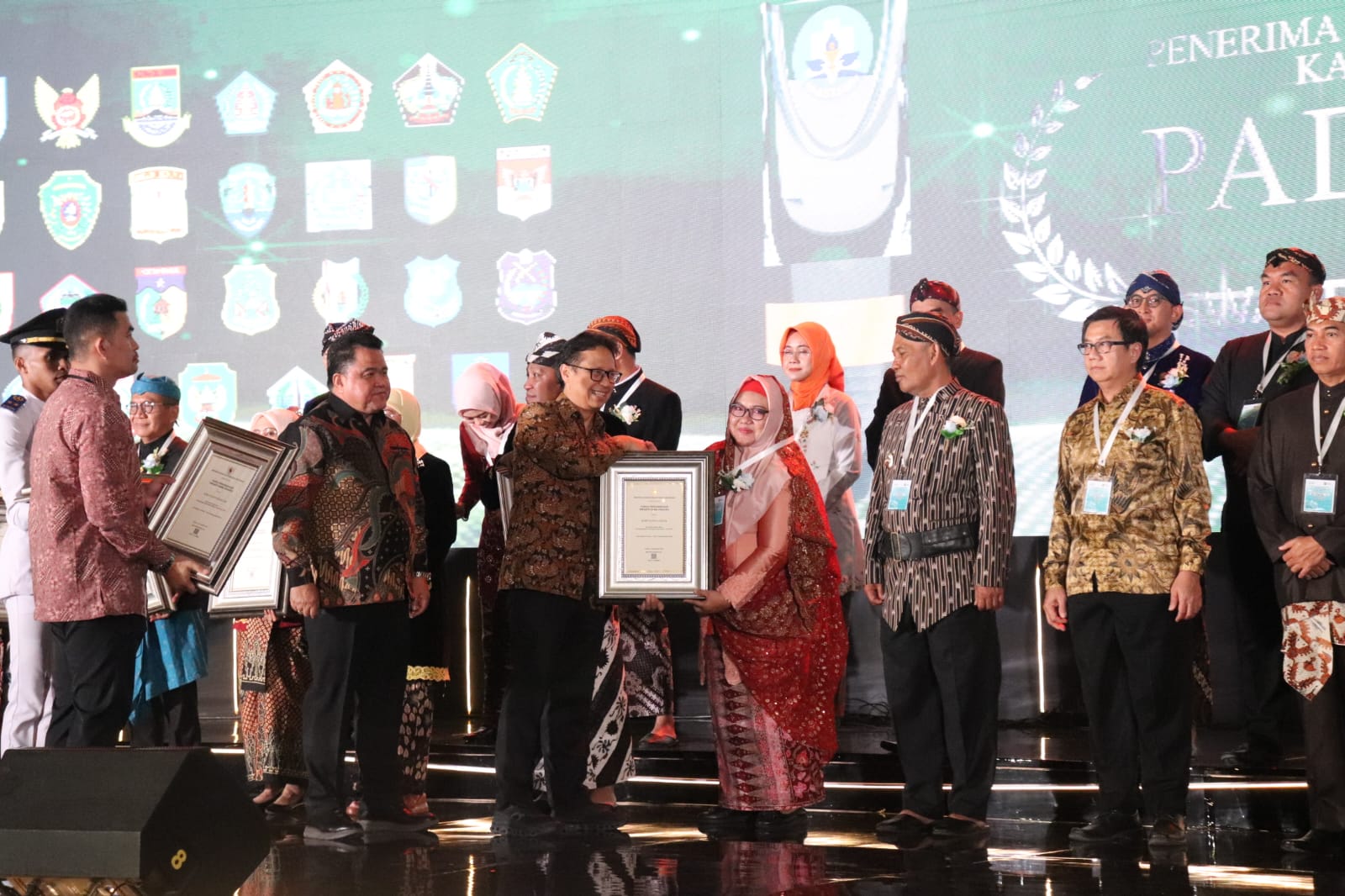 Ikhtiar Wujudkan Kabupaten/Kota Sehat, Gresik Diganjar Penghargaan Swasti Saba Dari Kemenkes dan Kemendagri